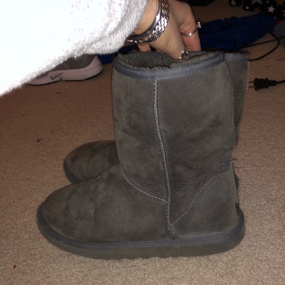 Grey Uggs - Picture 2 of 3